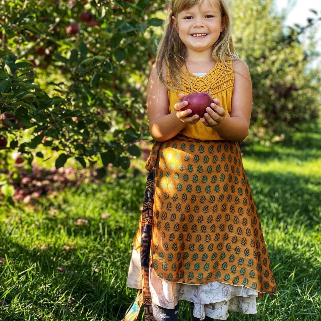green emerald velvet dress Relevé Fashion