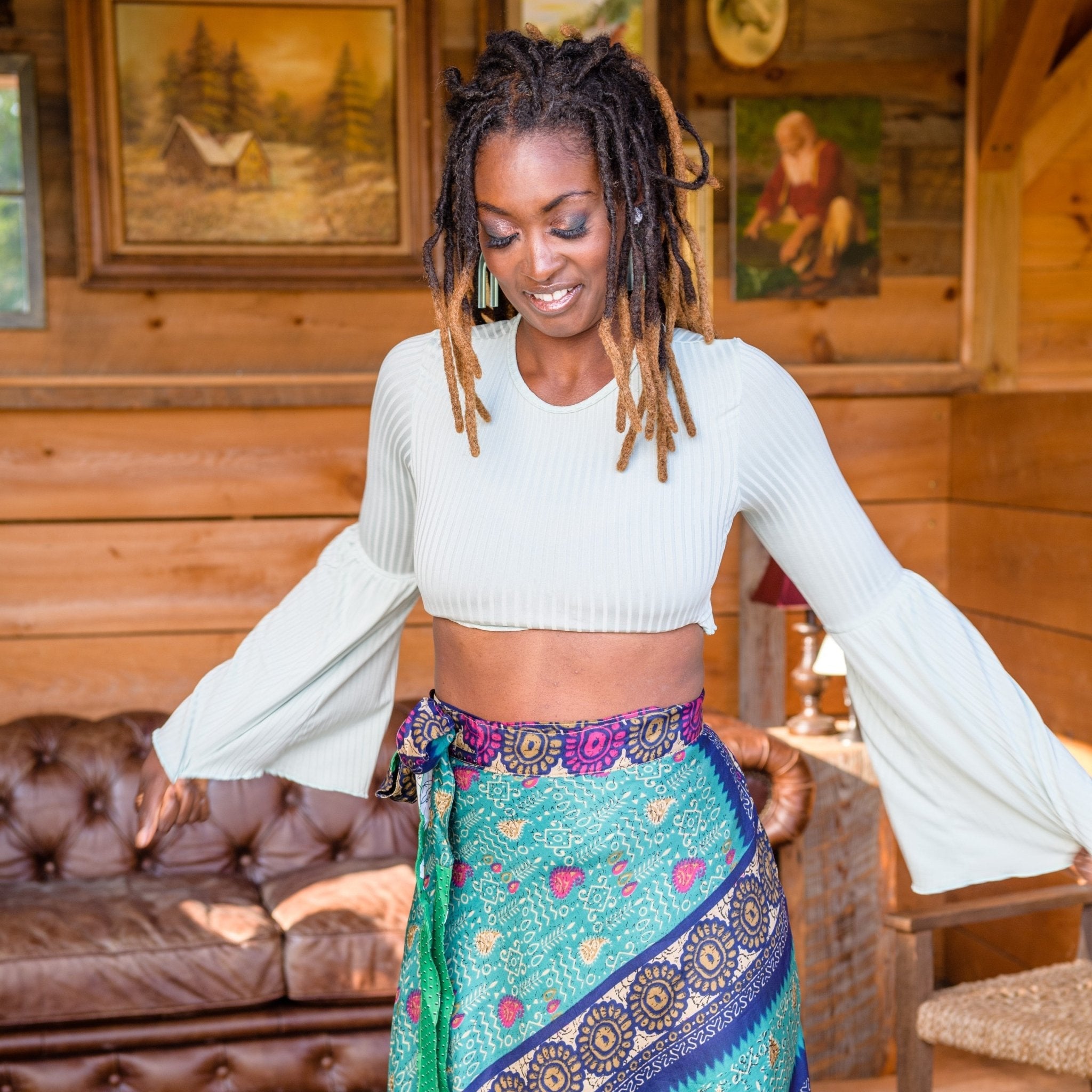 Sari Skirt Colors That Will Match Your Hair Color & Skin Tone - Darn Good Yarn