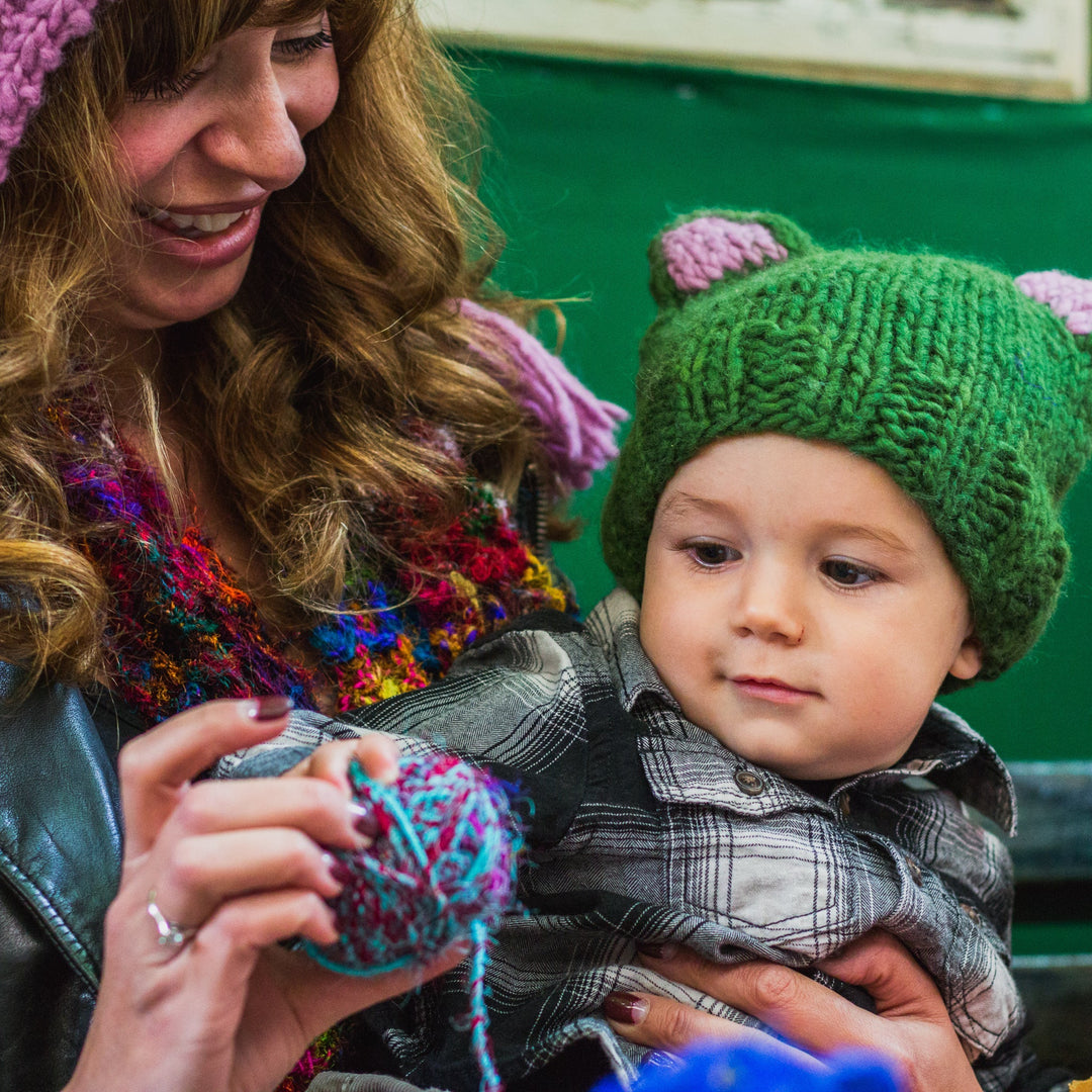 How Many Skeins Of Yarn Make A Baby Blanket? - Darn Good Yarn