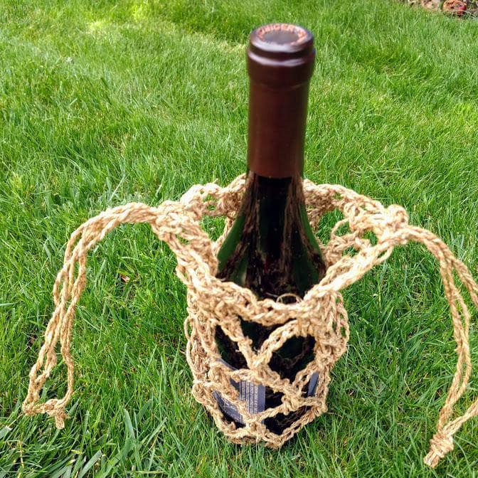 How To Crochet A Rustic Wine Bottle Carrier With Hemp Yarn - Darn Good Yarn