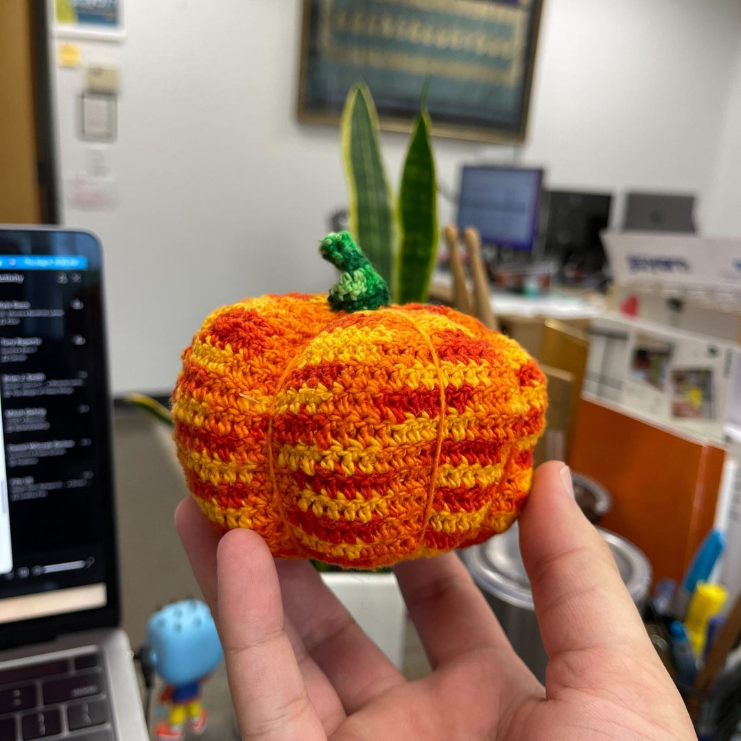 Ombre Pumpkin Amigurumi | Spooky Halloween Crochet Craft - Darn Good Yarn