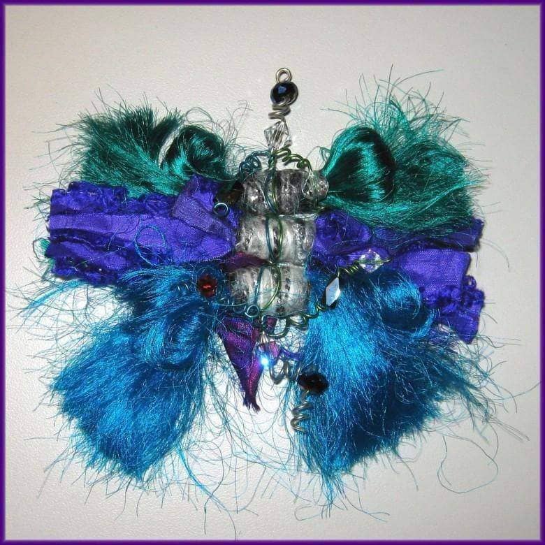 Silk Thrums and Fiber Pins - Darn Good Yarn