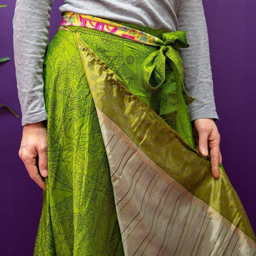Slow Fashion and a Zero Waste Wardrobe: An Eco-Friendly How-To Guide - Darn Good Yarn