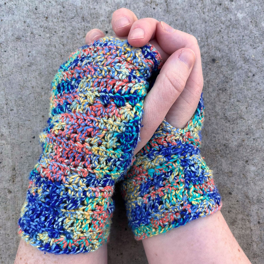 Star-Crossed Fingerless Crochet Mitts - Darn Good Yarn