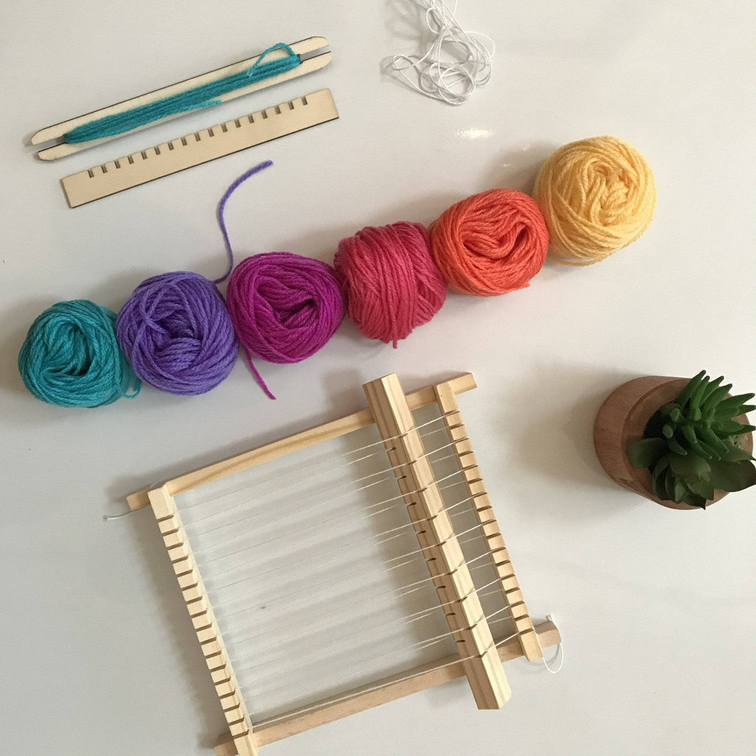Looms - Darn Good Yarn