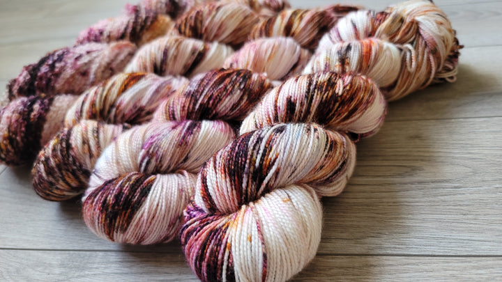 Darn Good Yarn: Heritage, 