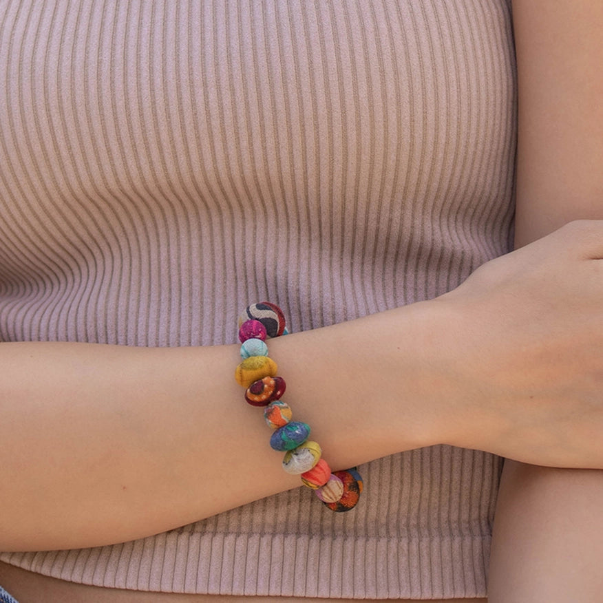 Aasha Small Bead Bracelet – Sustainable Sari-Wrapped Jewelry
