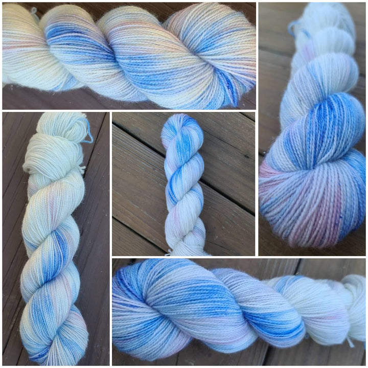 Darn Good Yarn: I Smell Snow, Yarn