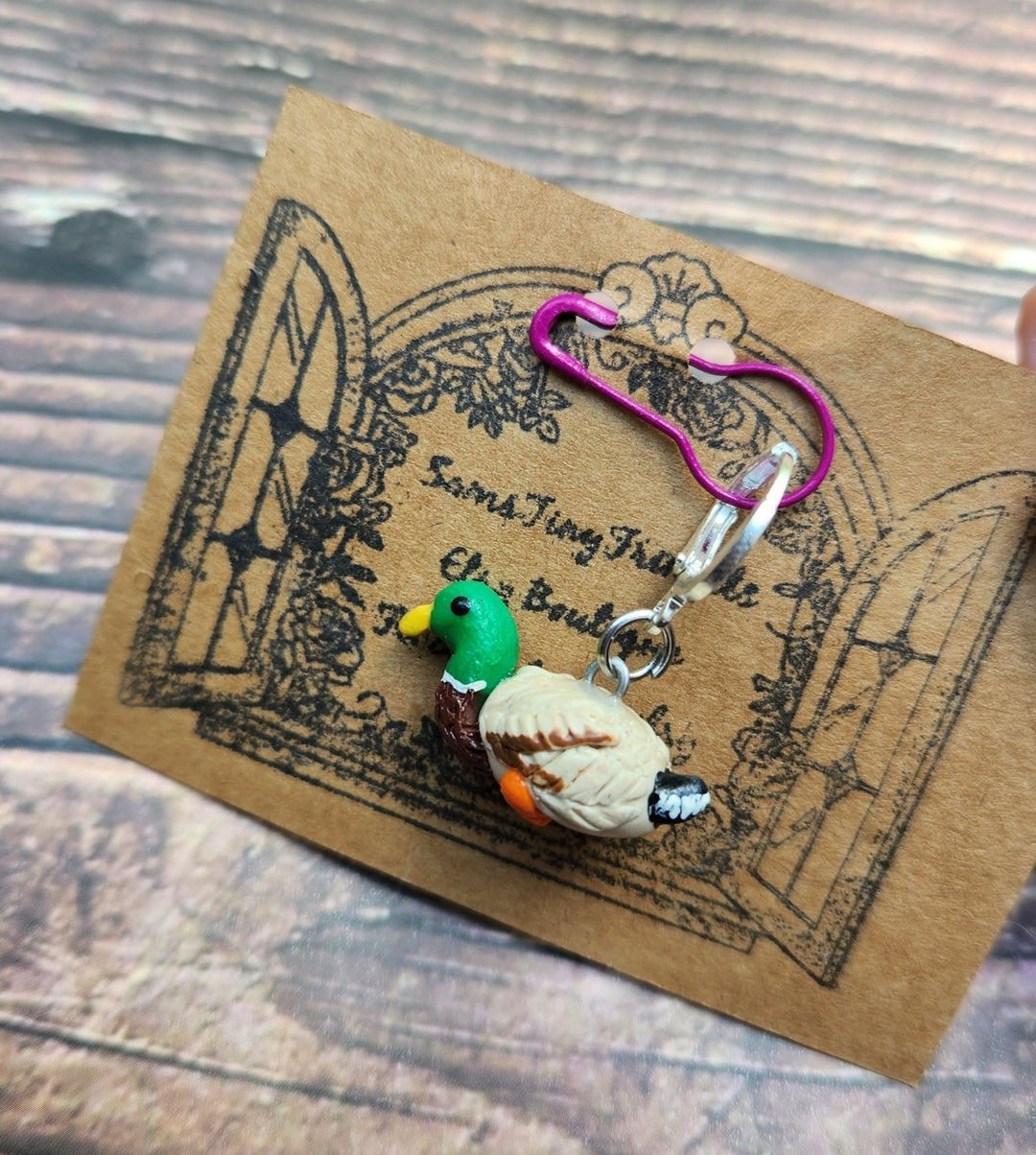 Darn Good Yarn: Dragonfly, Yarn