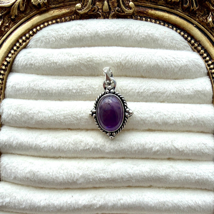 Sam's Serendipity Finds - Sterling Silver Pendant with travel case: Amethyst