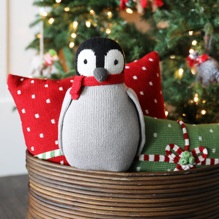 Darn Good Yarn: Penguin, Toy