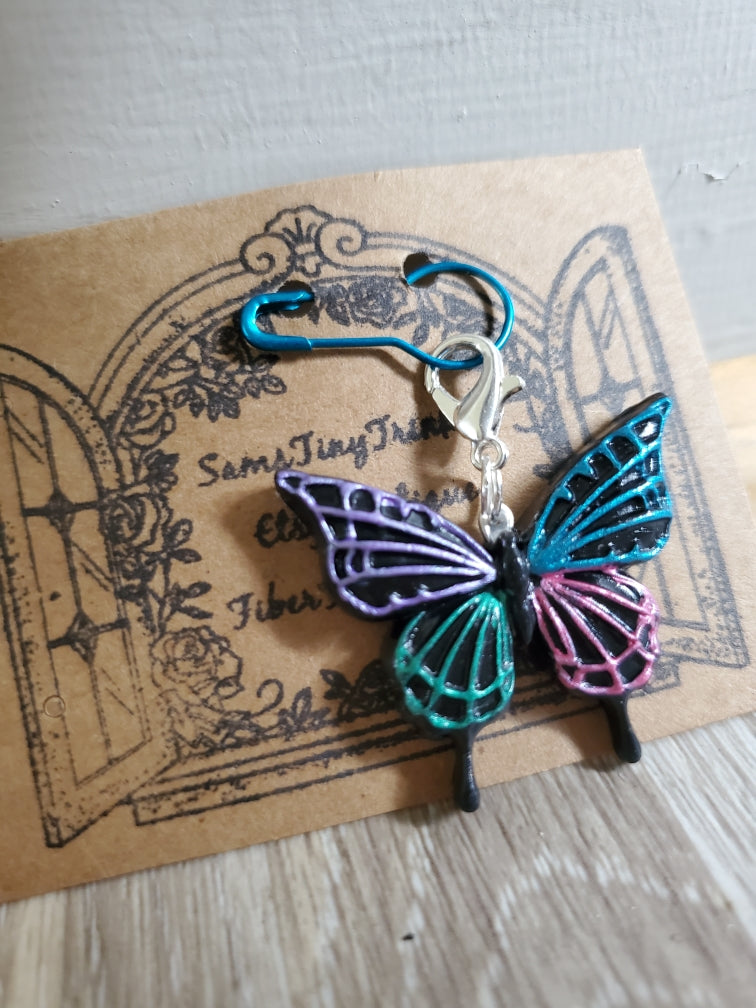 Darn Good Yarn: Chrysalis, Yarn