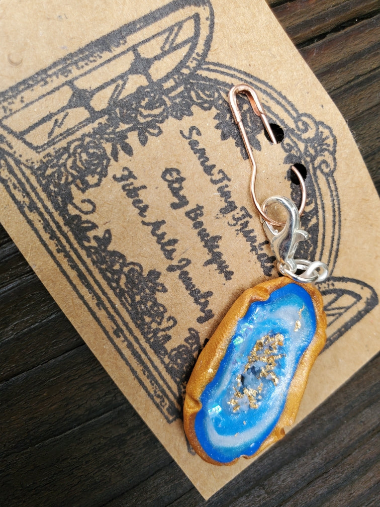 Darn Good Yarn: Crystal confessions 3 skein kit, 