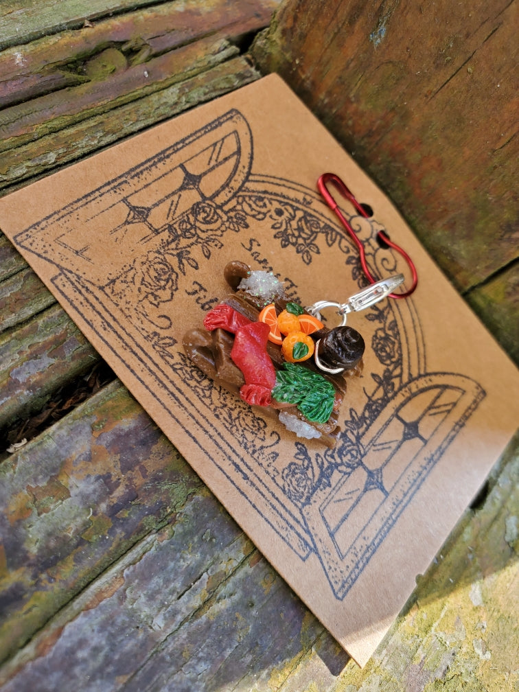 Darn Good Yarn: Red Woolen Mittens, Yarn