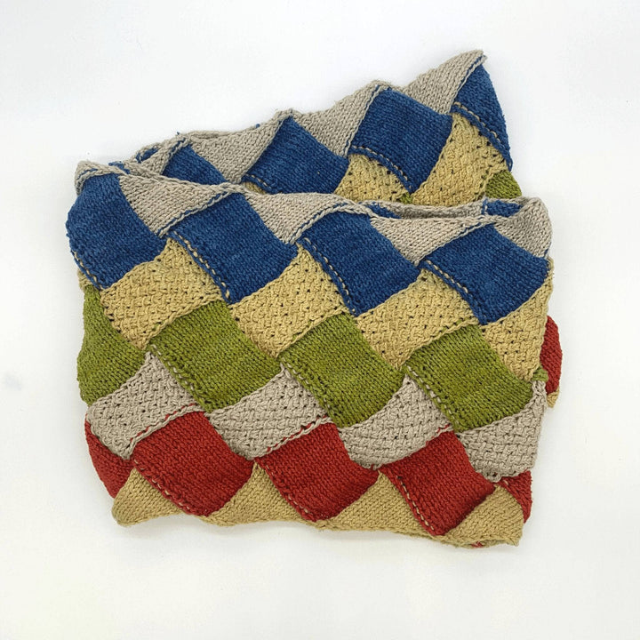 Image of heritage infinity scarf in colorway Adirondack chair in front of a white background.