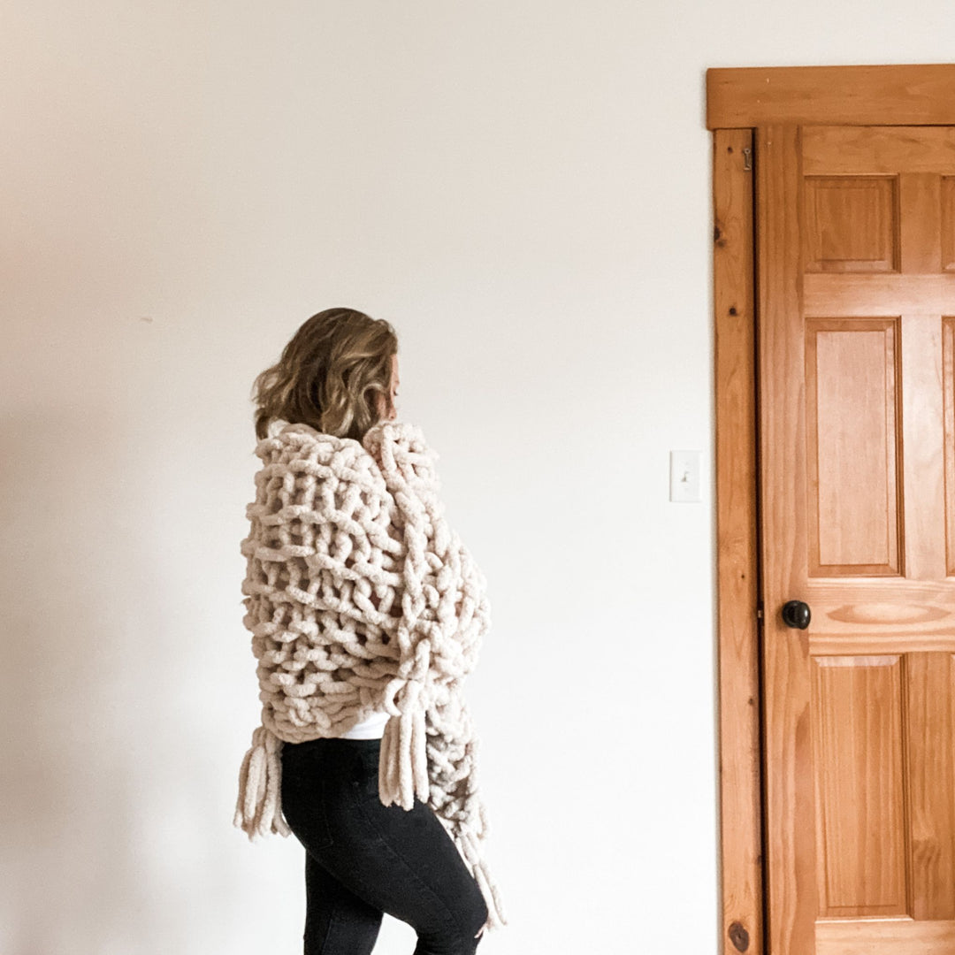 Darn Good Yarn: Hickory Tree Arm Knit Shawl Pattern – Easy Beginner Arm Knitting Project, 