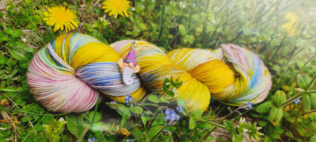 Darn Good Yarn: Gnome Kisses, Yarn