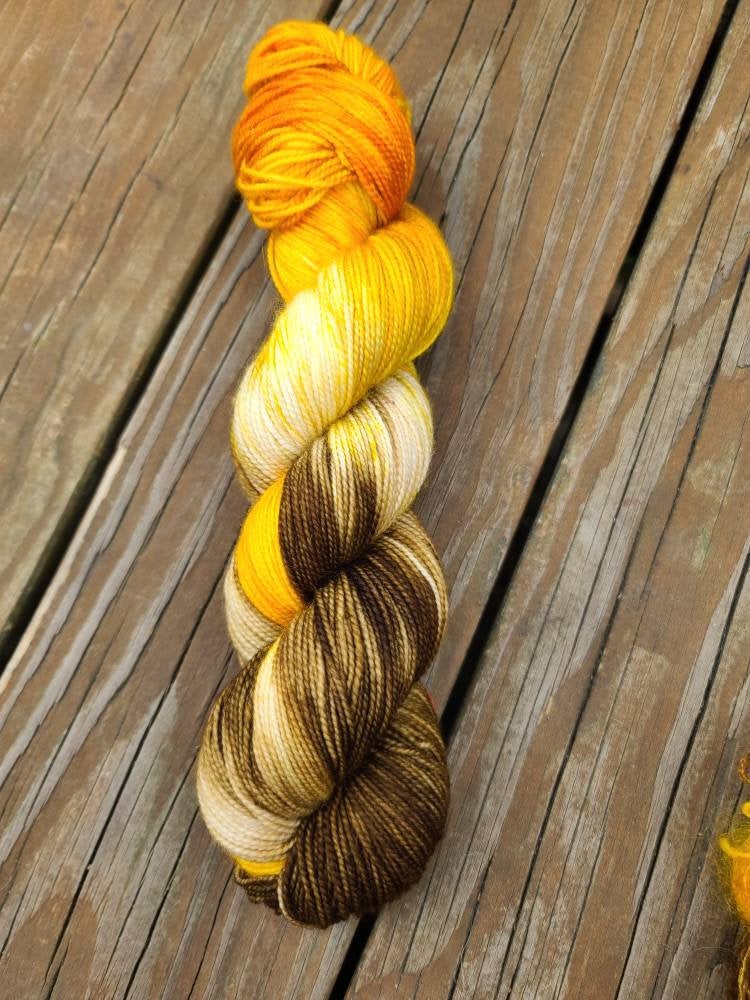 Darn Good Yarn: Sunflower Sunset, 