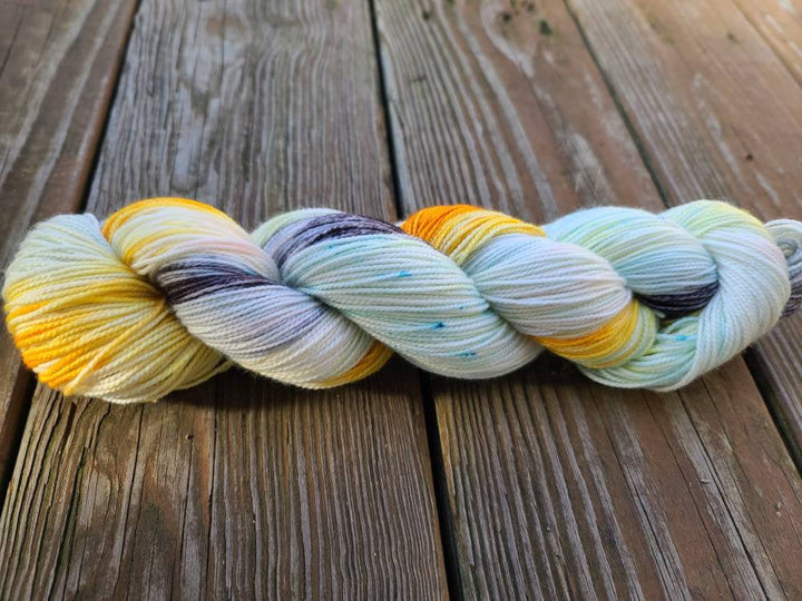 Darn Good Yarn: Melted Snowman, Yarn