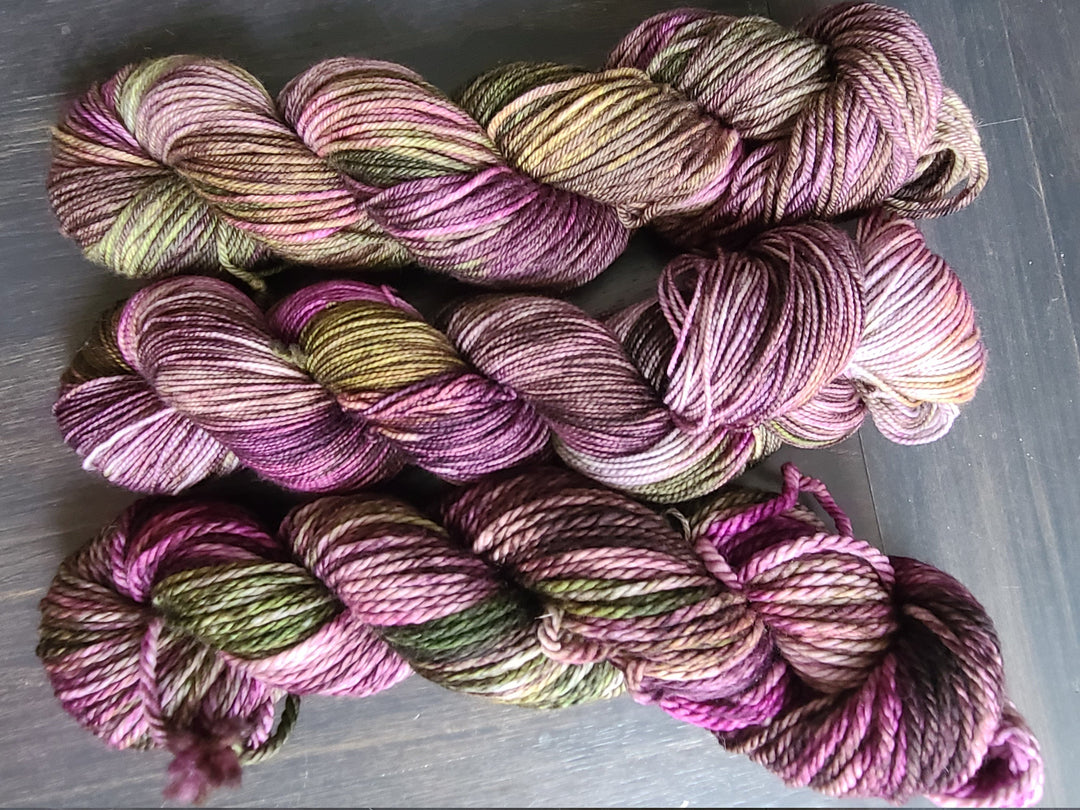 Darn Good Yarn: Vineyard, Yarn
