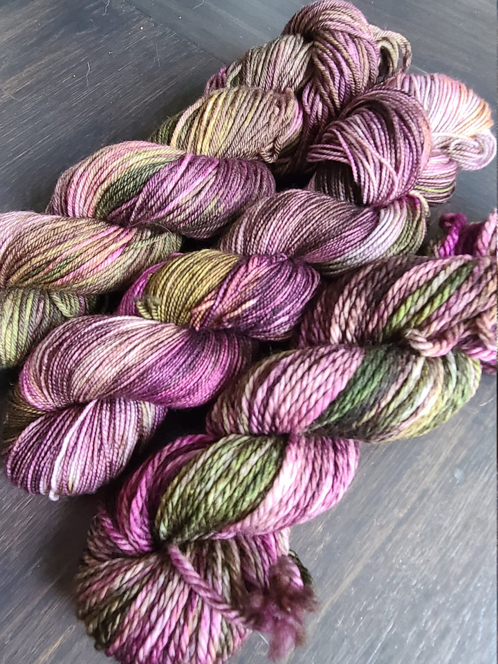 Darn Good Yarn: Vineyard, Yarn