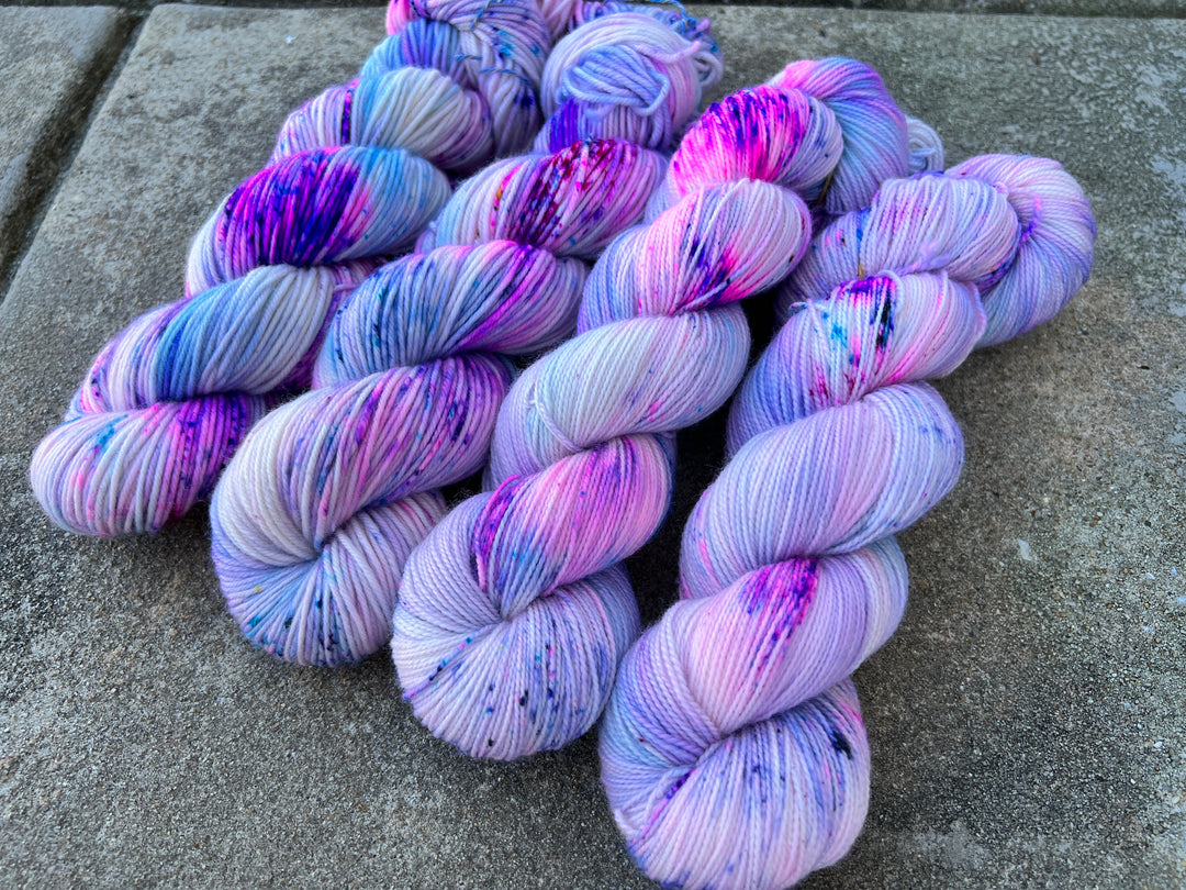 Darn Good Yarn: Unicorn, Yarn