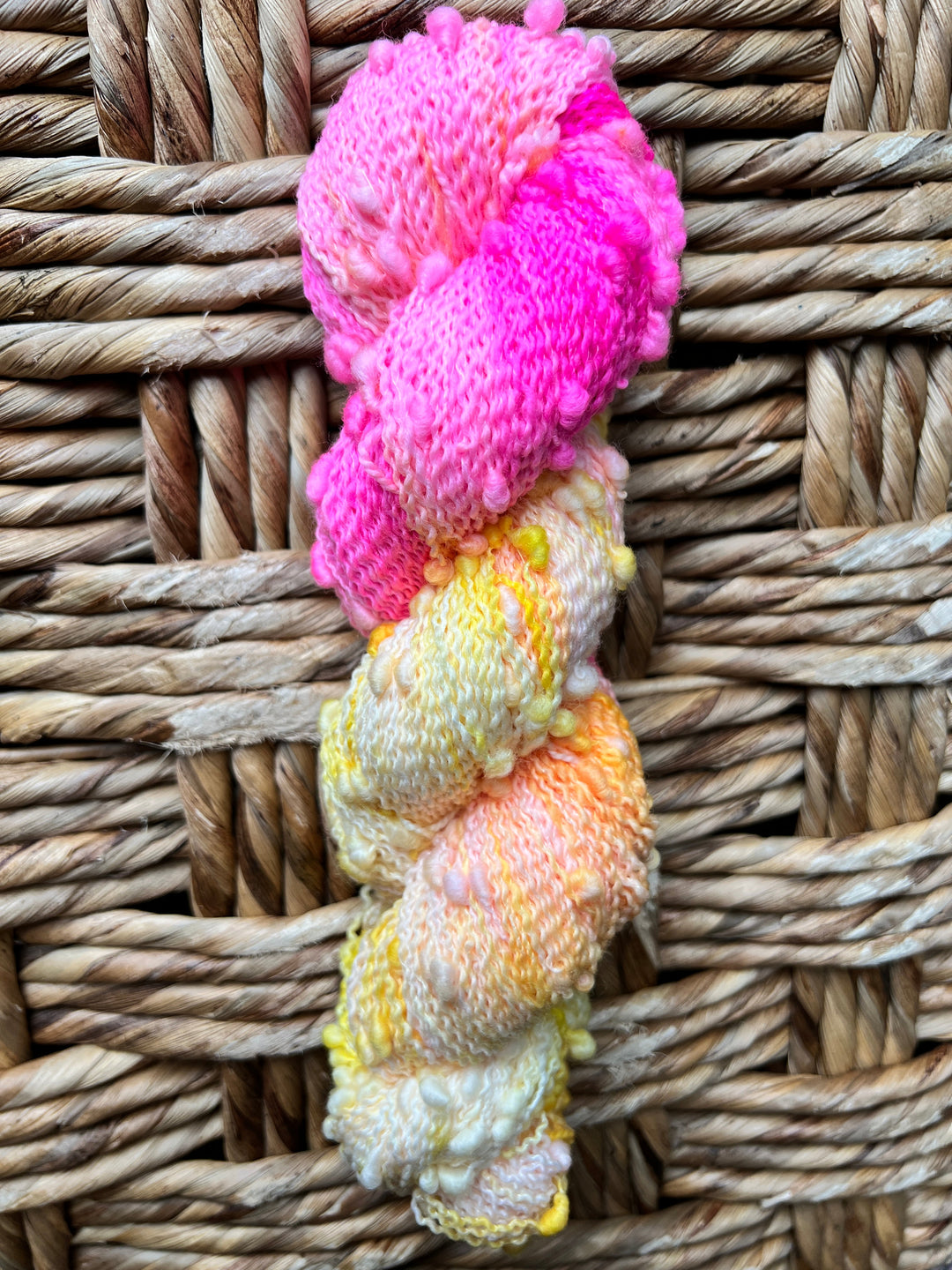 Darn Good Yarn: Palmares, Yarn