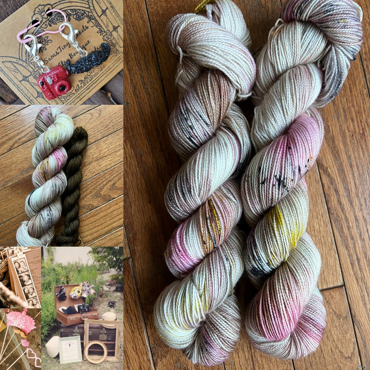 Darn Good Yarn: Photobooth Kisses Sock Set, 