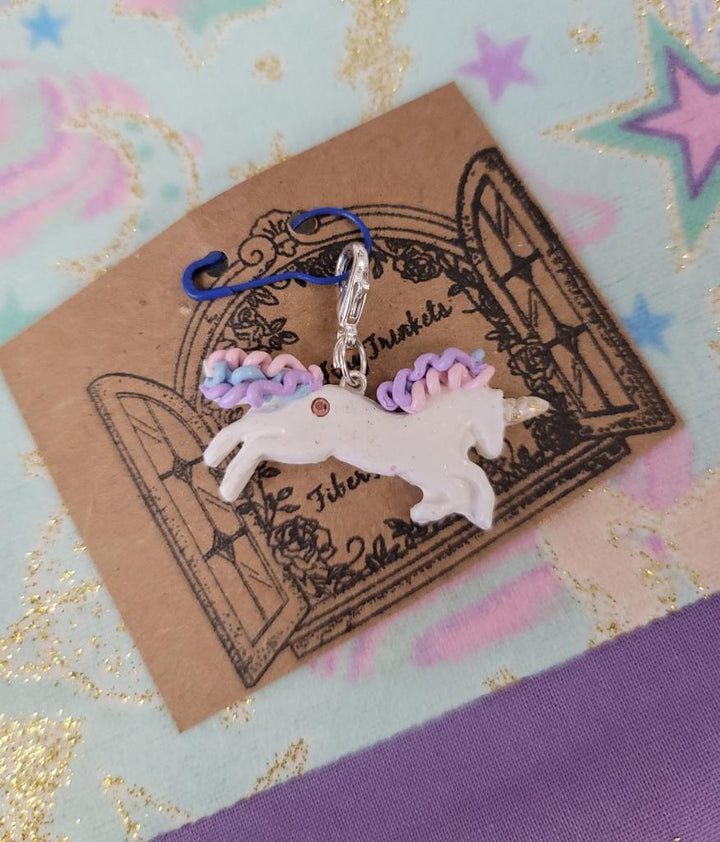 Darn Good Yarn: Unicorn, Yarn