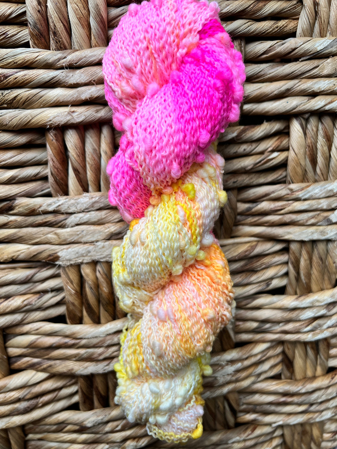 Darn Good Yarn: Palmares, Yarn