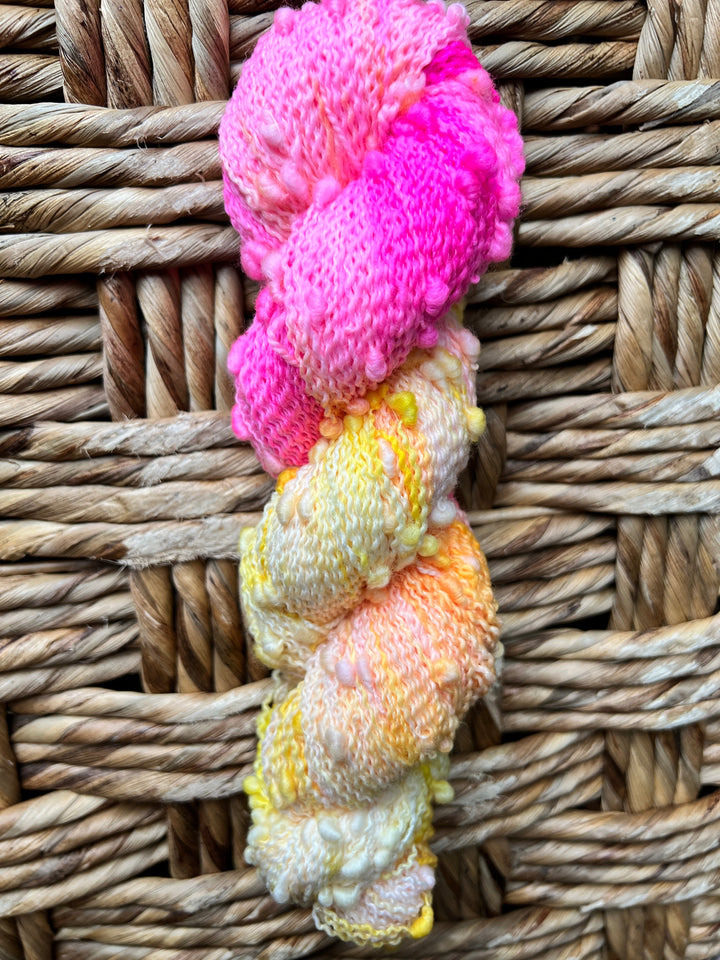 Darn Good Yarn: Palmares, Yarn