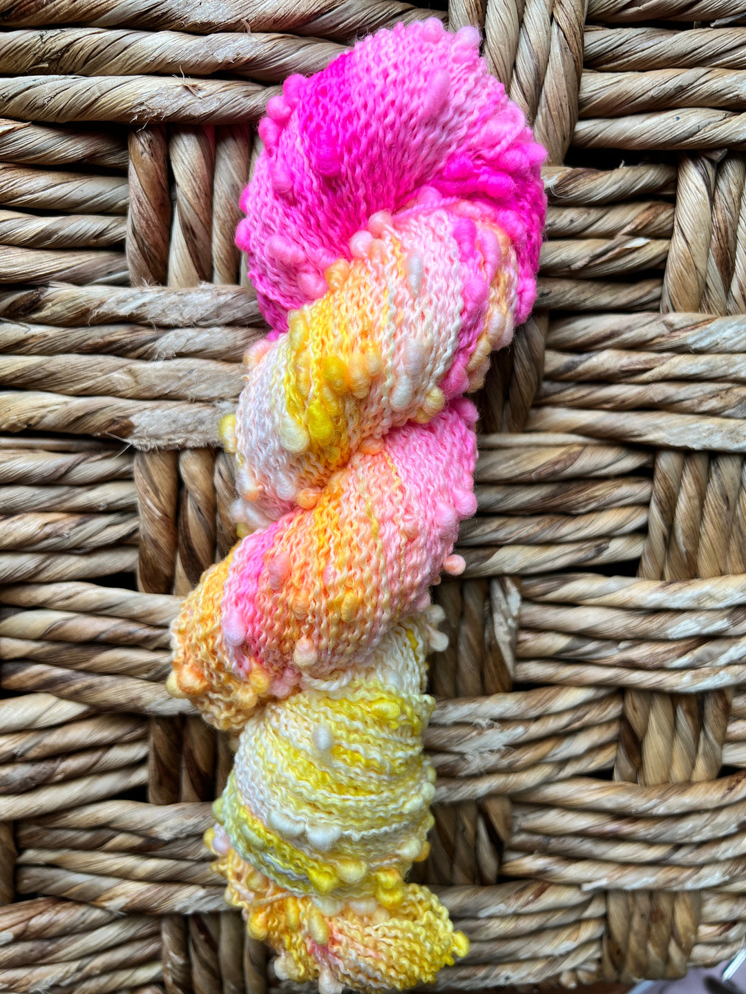 Darn Good Yarn: Palmares, Yarn
