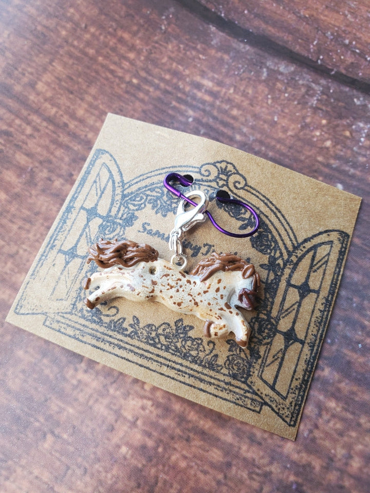 Darn Good Yarn: Appaloosa, Yarn