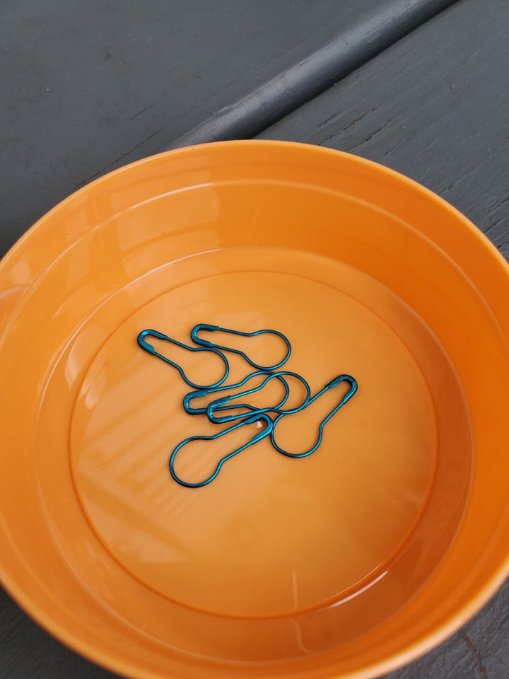 Darn Good Yarn: Gone Knittin’ mini set, Yarn