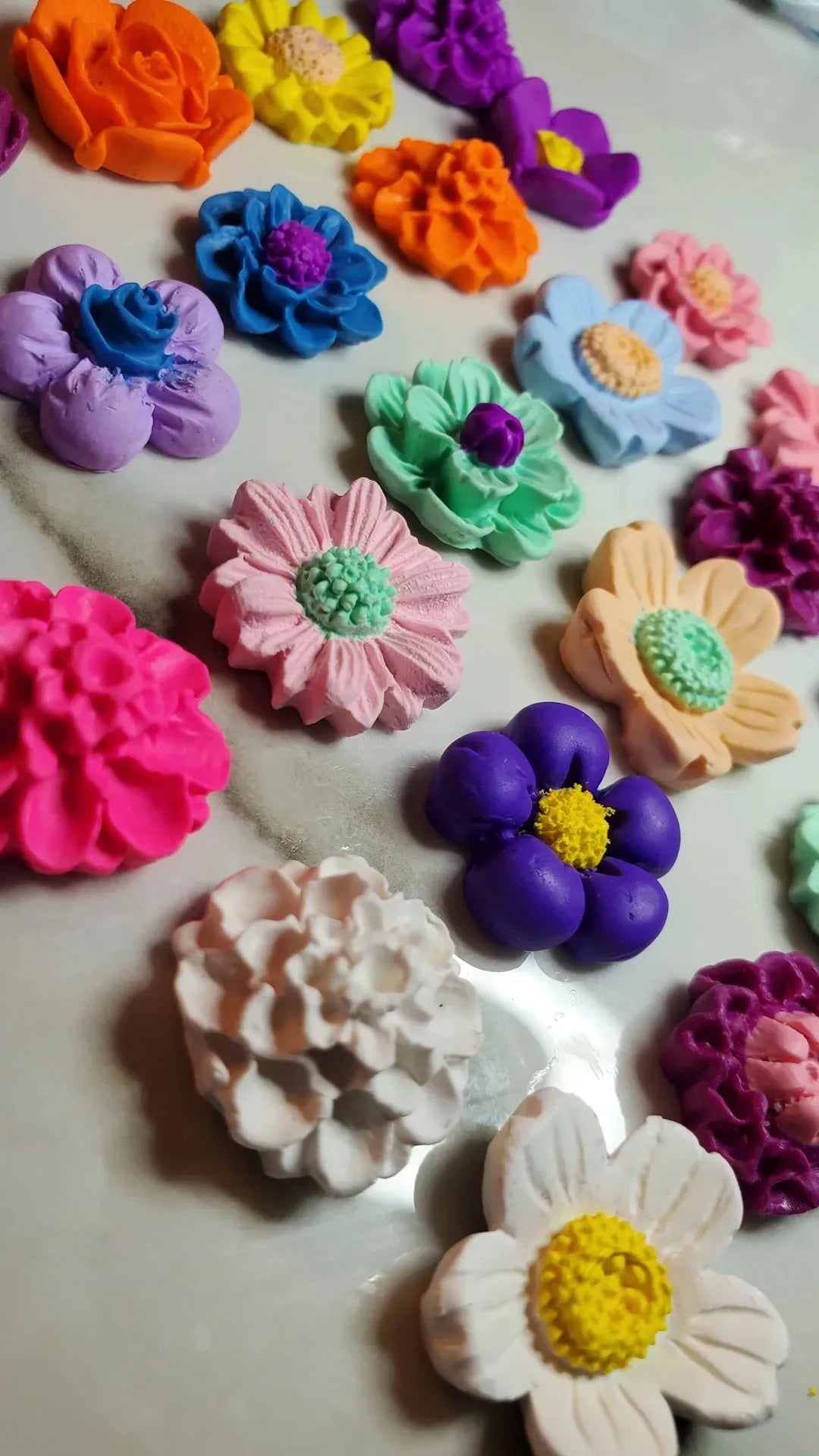 Darn Good Yarn: Rosella, Yarn