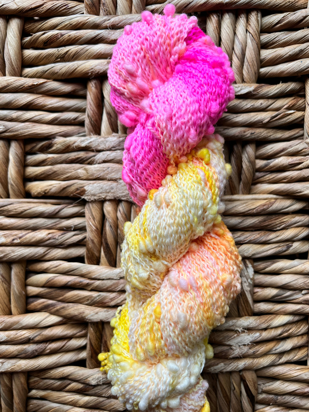 Darn Good Yarn: Palmares, Yarn