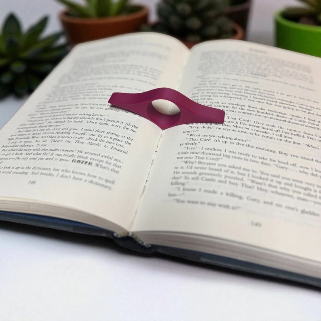 Darn Good Yarn: Thumb Page Holder, Home Decor