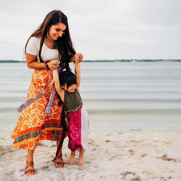 Darn Good Yarn: Made With Love: The Original Sari Wrap Skirt, Clothing and Accessories