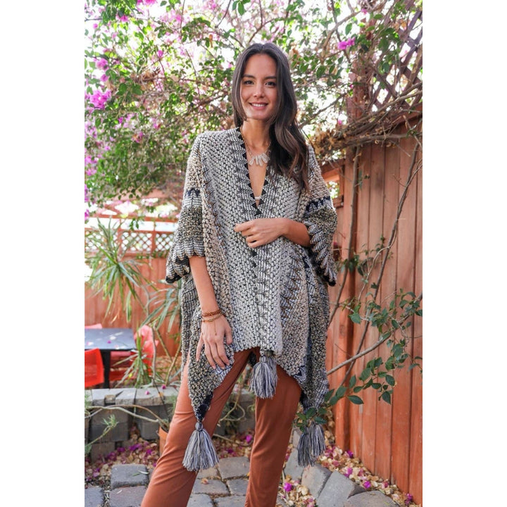 Darn Good Yarn: Limited Edition: Woodstock Dreams Western Crochet Ruana, Clothing and Accessories
