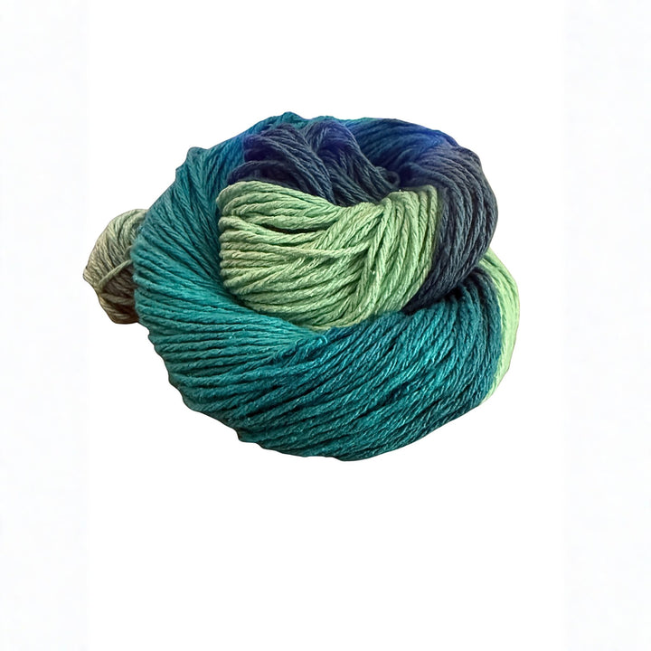 Darn Good Yarn: Yarn of the Month Exclusive Colorways, Yarn