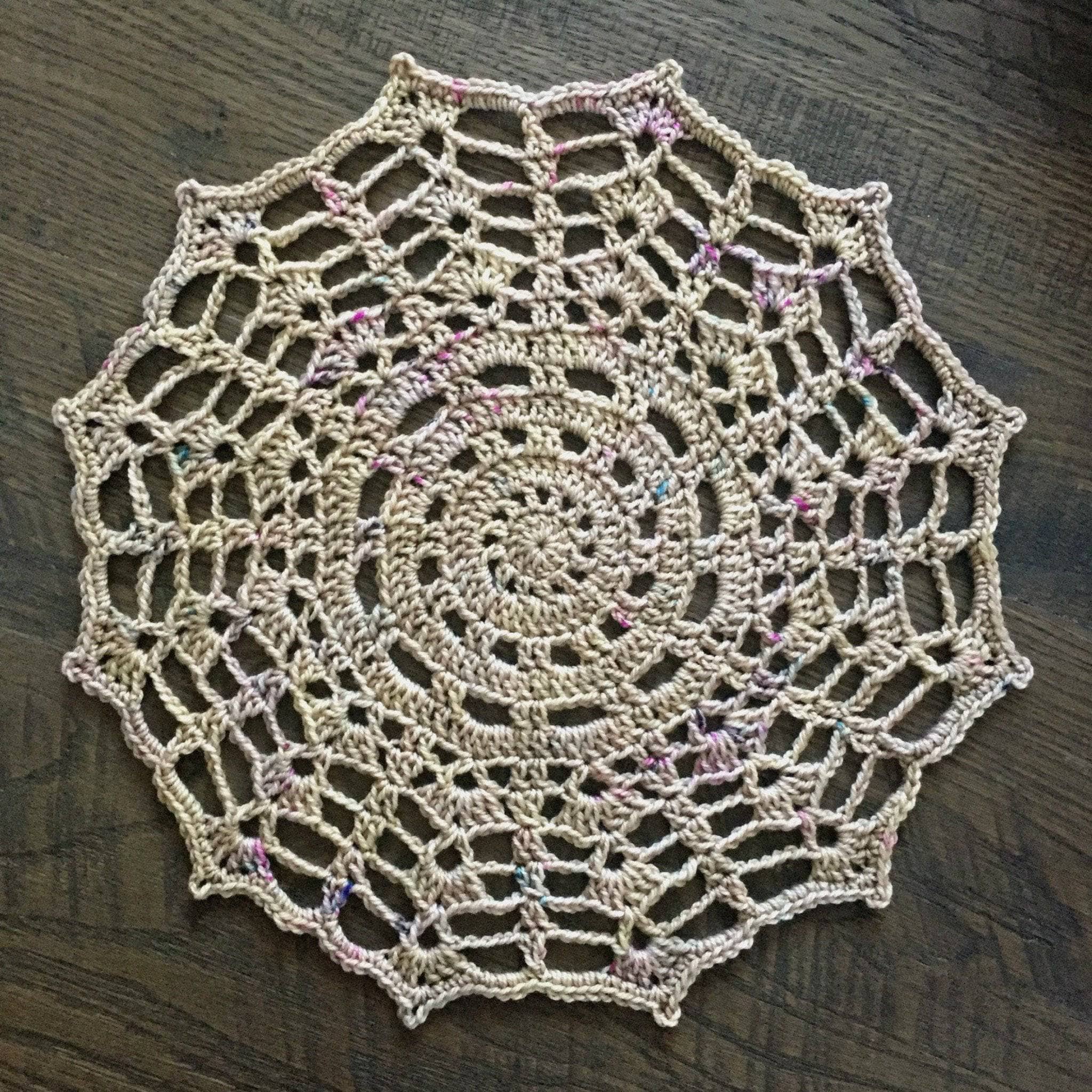 Pattern for Crochet Doilies – La Toile Doily
