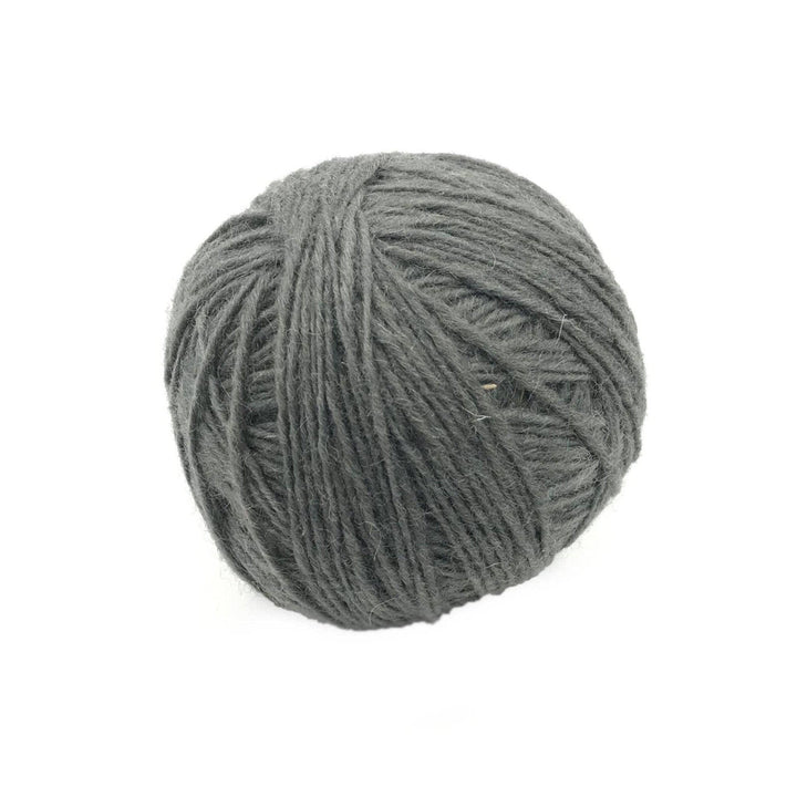 Yak Wool Yarn from Nepal in Cumulus Cloud (gray) on a white background